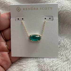 never worn kendra scott teal necklace